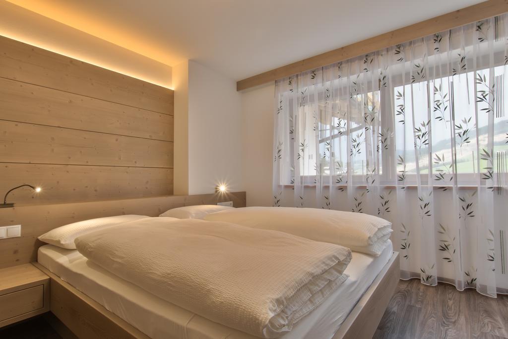 Apartments Ciasa Costa Бадия Екстериор снимка